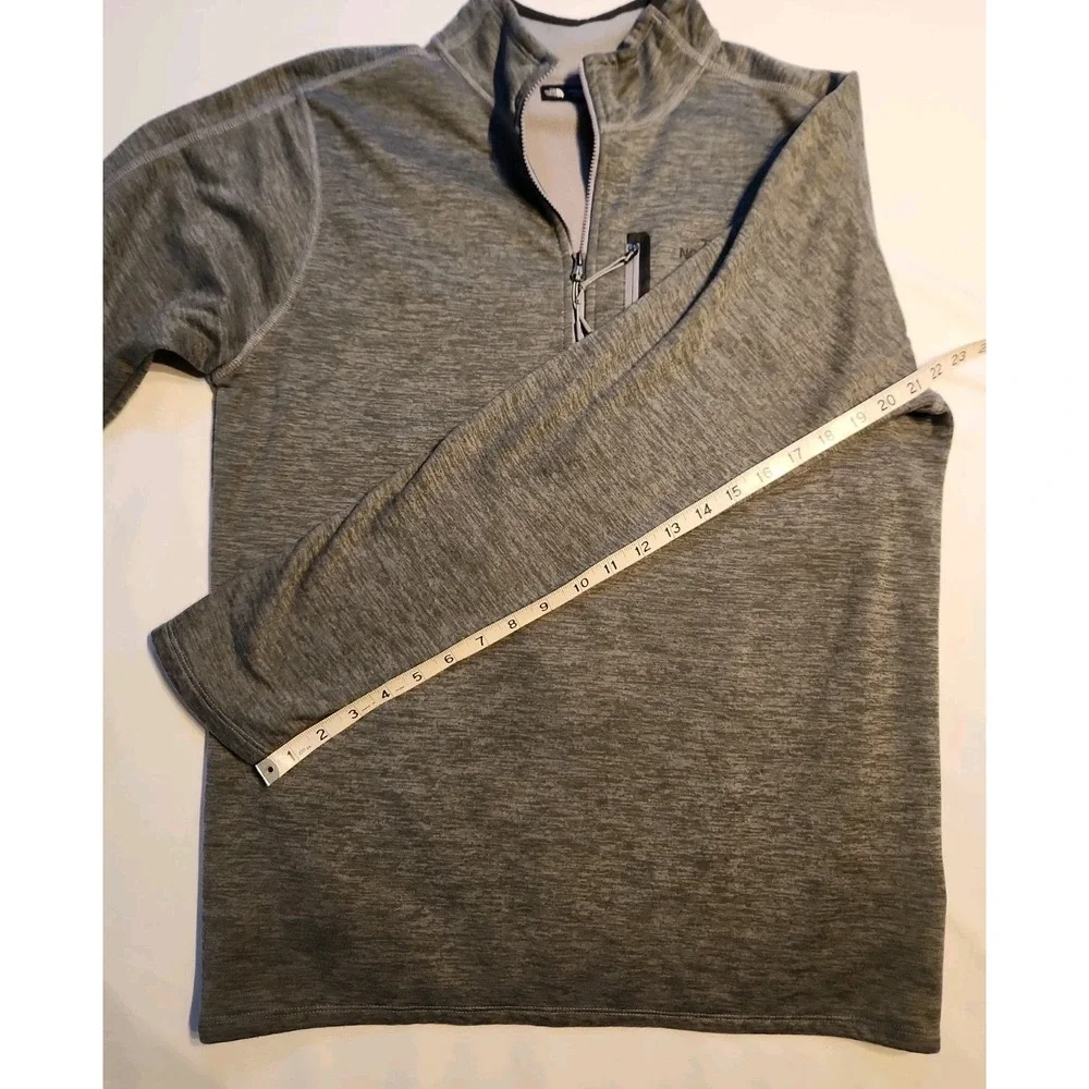 The North Face Men's Gray 1/4 Zip Pullover Mock Neck Long Sleeve Size Medium